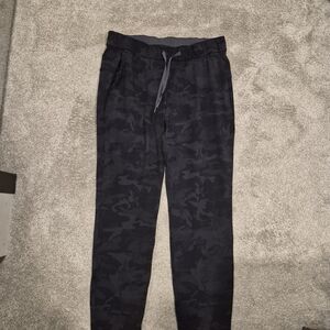 Lululemon On The Fly Pant 28"